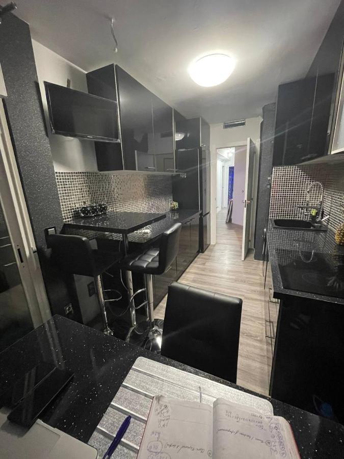 Luxury Room En Madrid Exteriör bild