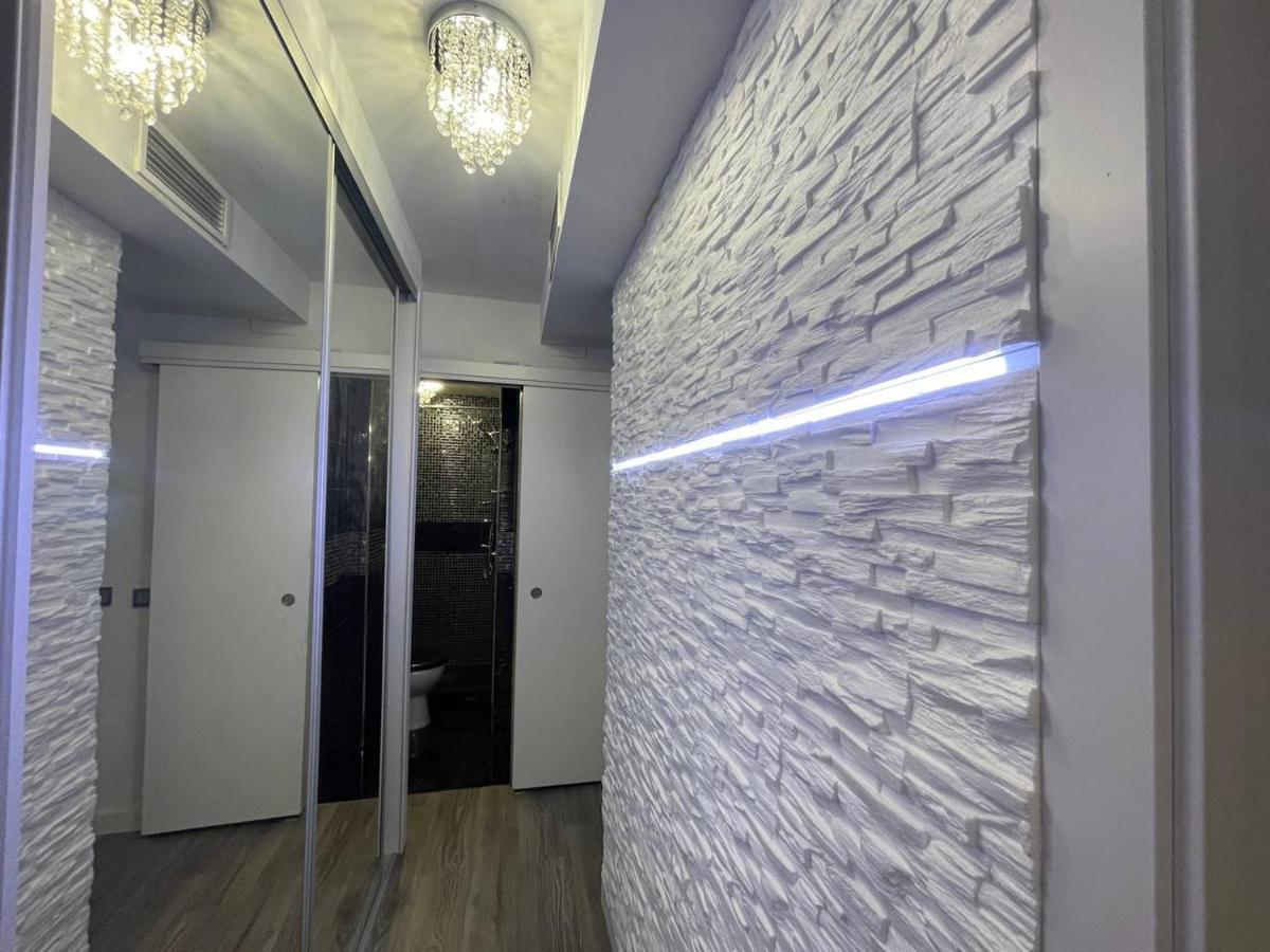 Luxury Room En Madrid Exteriör bild