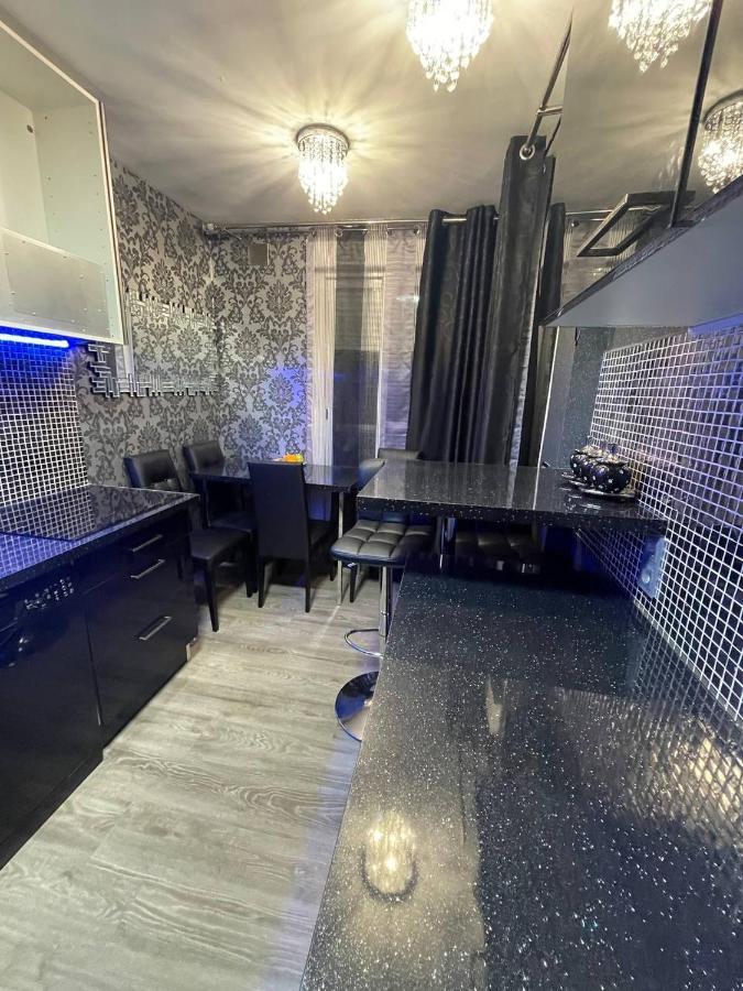 Luxury Room En Madrid Exteriör bild
