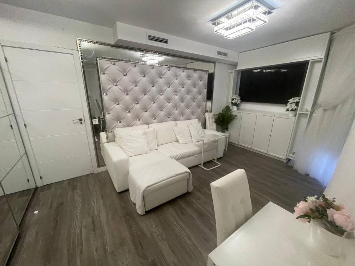 Luxury Room En Madrid Exteriör bild